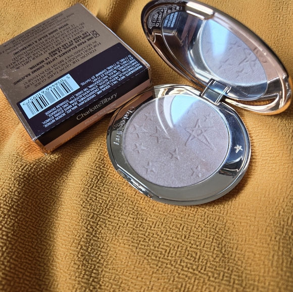 Charlotte Tilbury Glow Glide Face Architect Highlighter PINK TALK GLOW - Picture 6 of 7